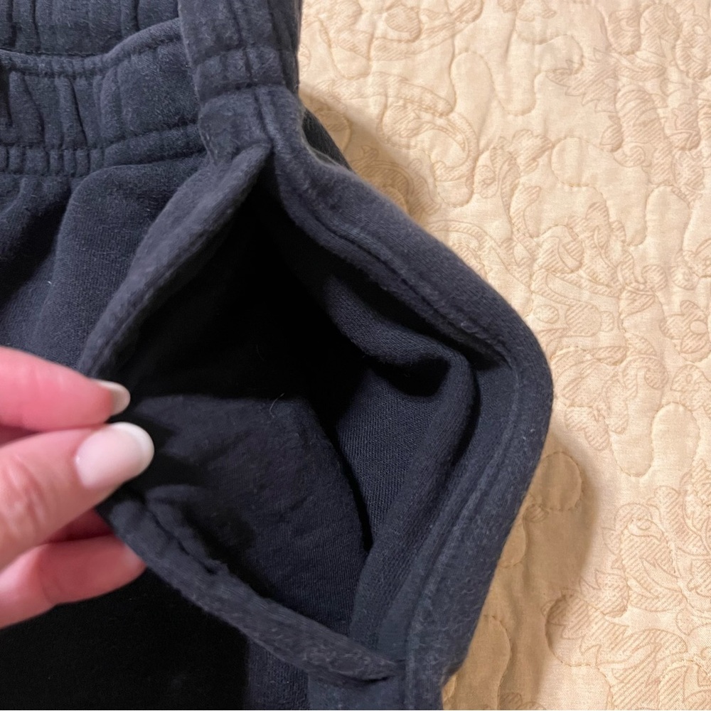 Nike Men's Black Sweatpants (flaws - see description) - Picture 5 of 7
